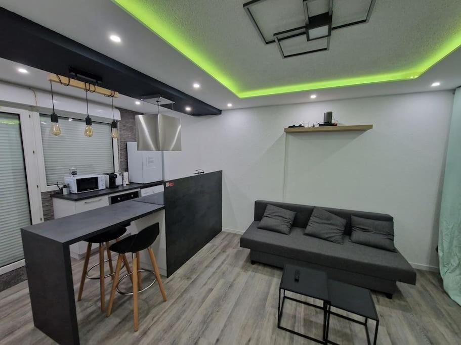 Logement Atypique & Parking Gratuit 杰克斯 外观 照片