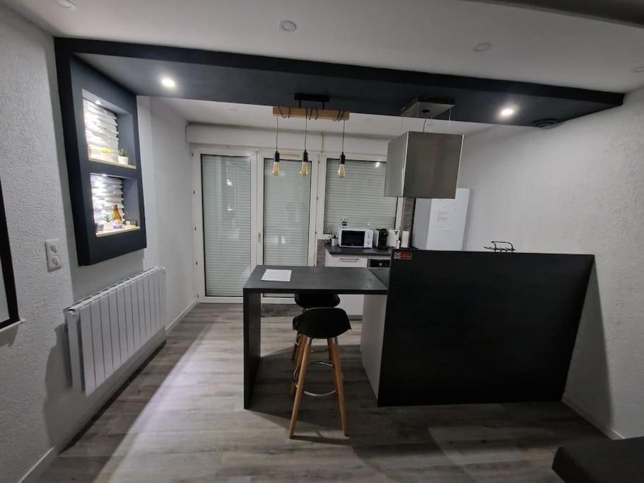 Logement Atypique & Parking Gratuit 杰克斯 外观 照片